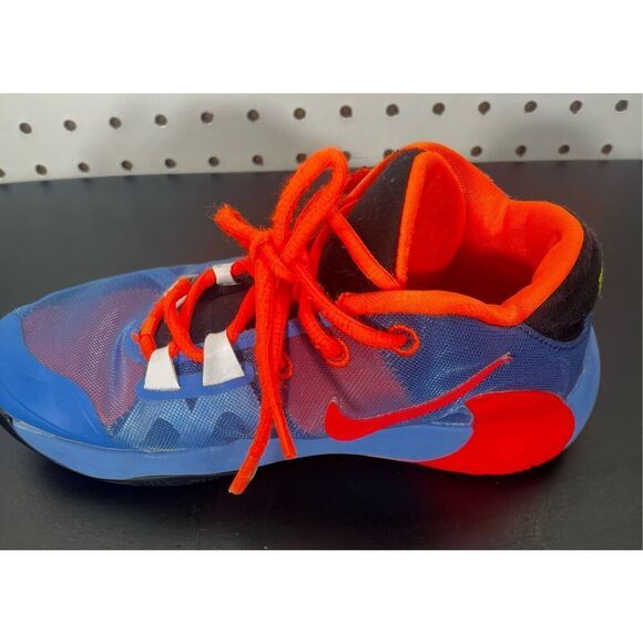 Boys Nike zoom freak 1 sneakers size 5Y - Picture 5 of 10